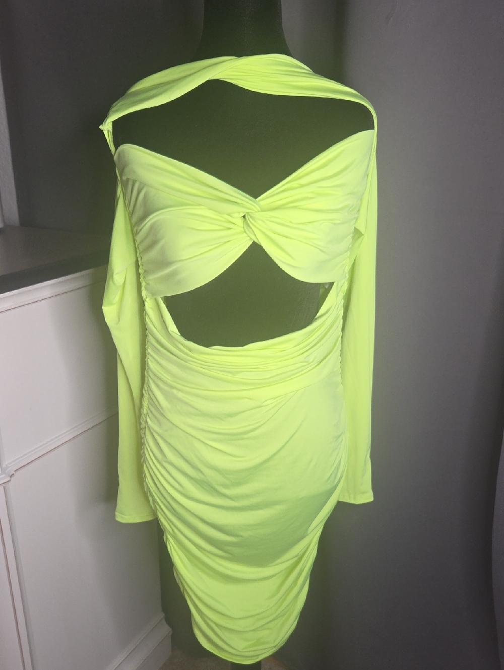 Fashion Nova Neon Yellow Cutout Twist-Front Long Sleeve Bodycon Dress